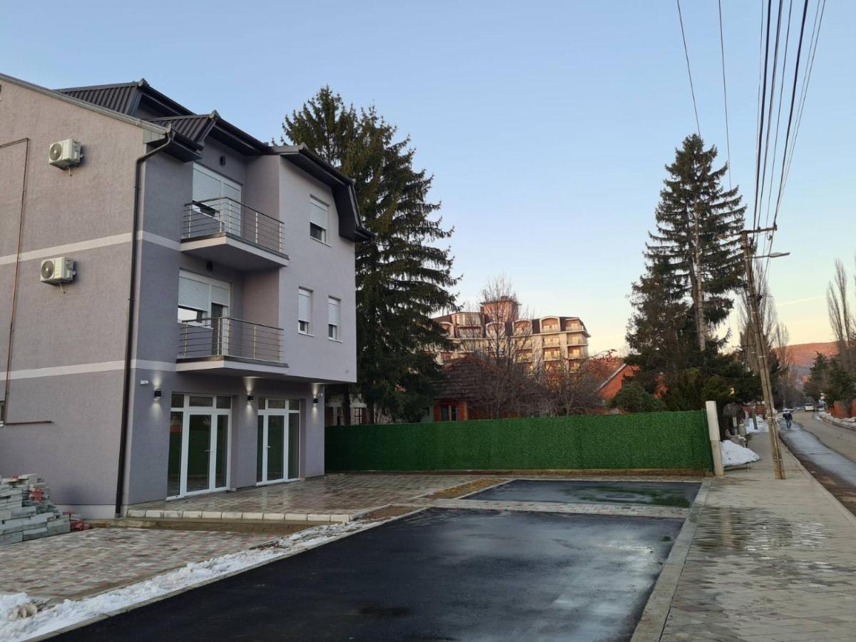 Apartmani Marija Vrdnik Eksteriør bilde