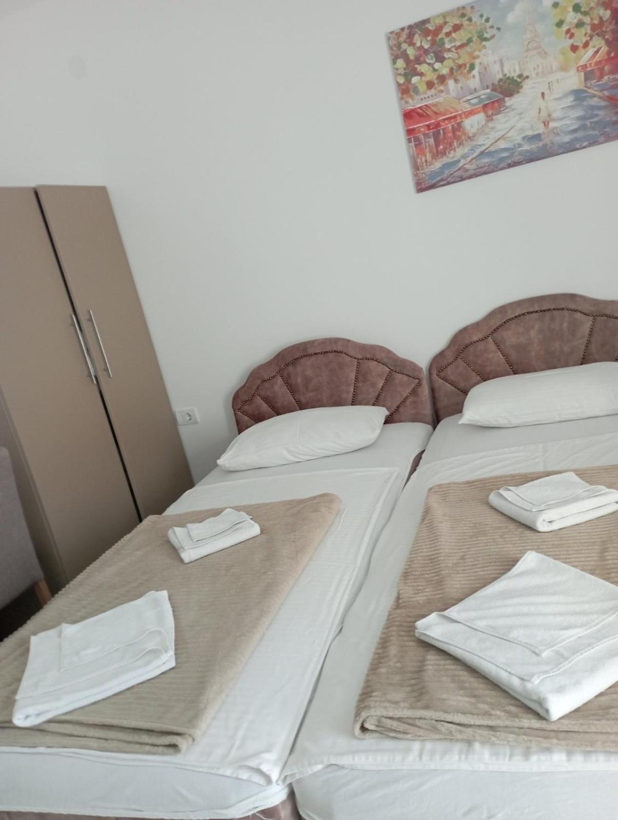Apartmani Marija Vrdnik Eksteriør bilde